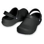 Crocs Work Bistro Unisex. Designed Crocsmodell för köksbruk men perfekt också för den som behöver en stark sko. Har crocs-lock. Antihalkfunktion...